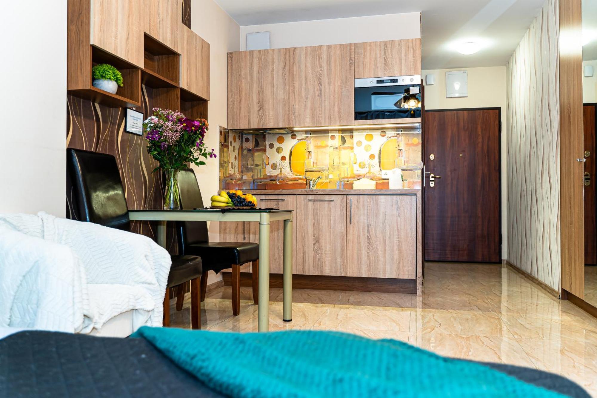 Triton Apartments In Varsavia Esterno foto